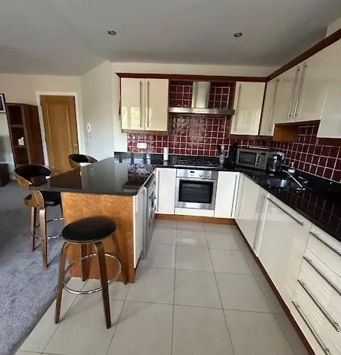 My - Walk To Centre In 5 Mins *